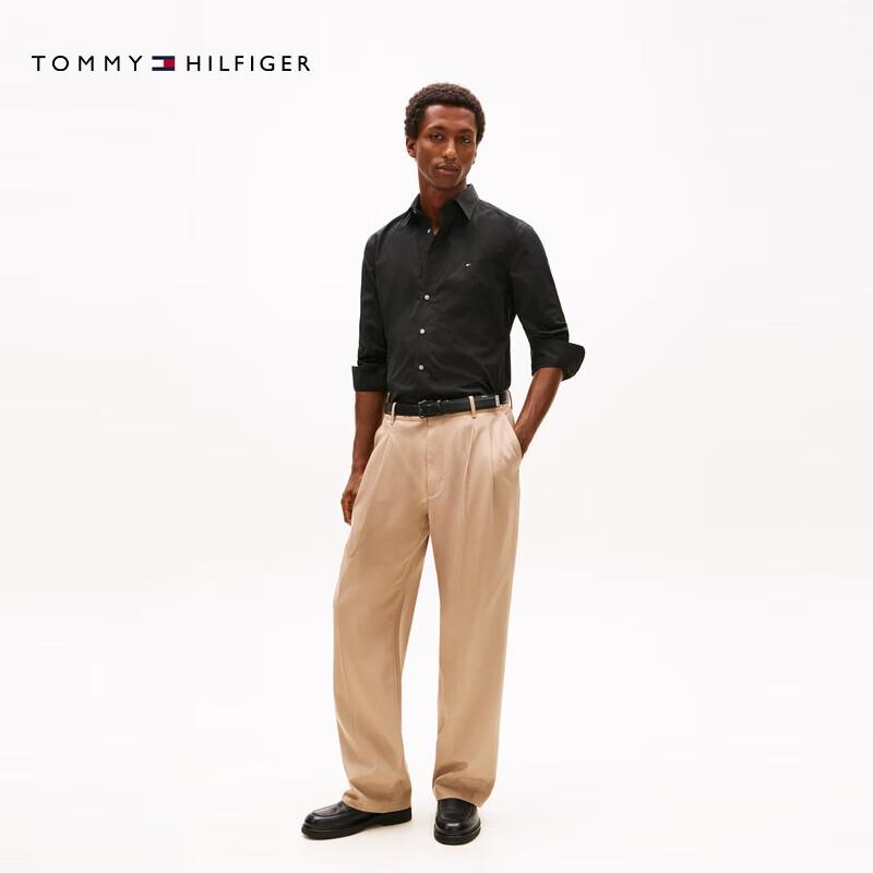 Tommy Hilfiger Men's Pure Cotton Wrinkle-Free Long-Sleeve Shirt