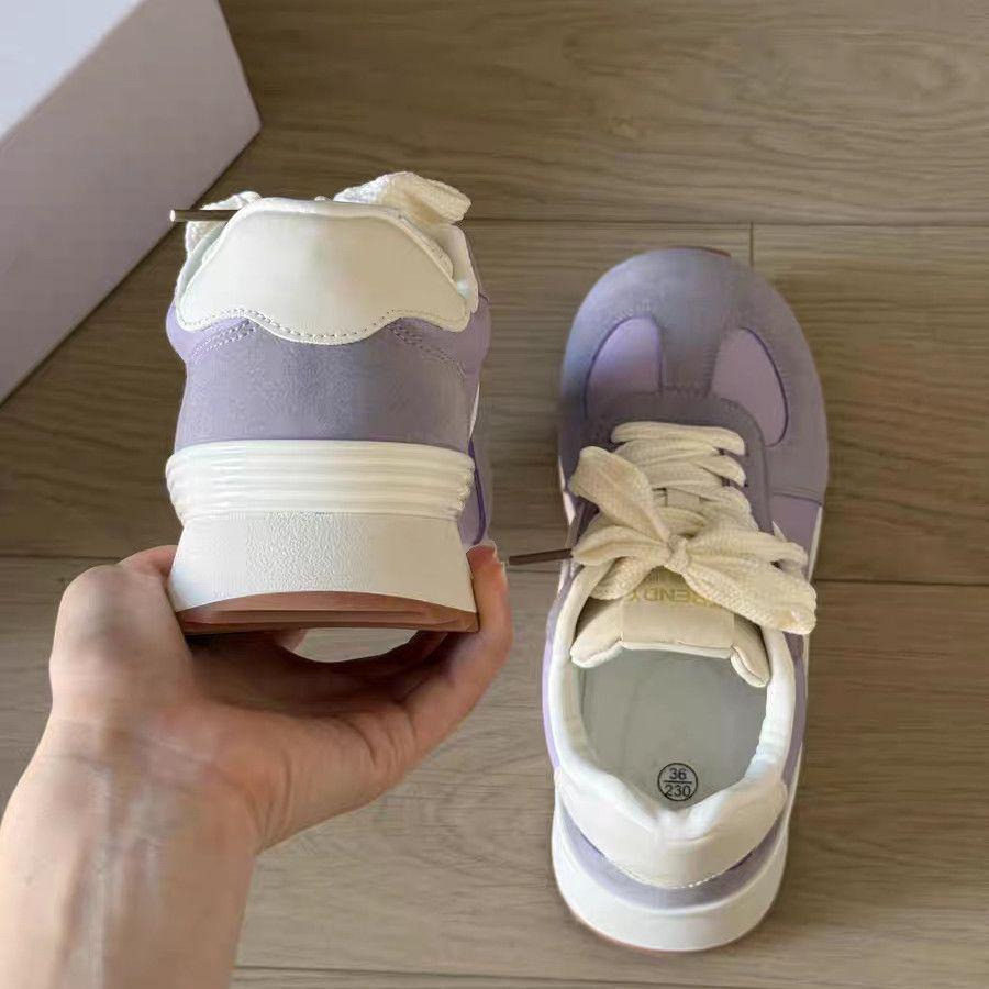 Casual Women's Spring New Versatile and Small Lightweight Soft-soled Sports Shoes