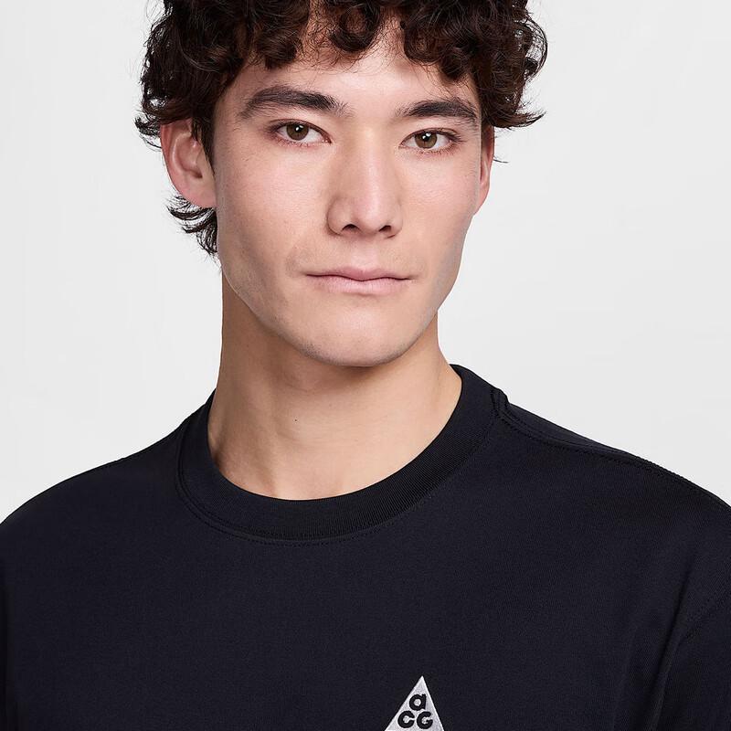 Nike Men's ACG Short Sleeve T-Shirt