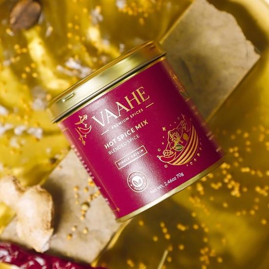 VAAHE Kitchen King/Hot Spice Mix | Hot and Fiery Spice Blend | Freshly Ground and Packed | 100% Pure and Natural | Premium Tin Box (70 Gm)