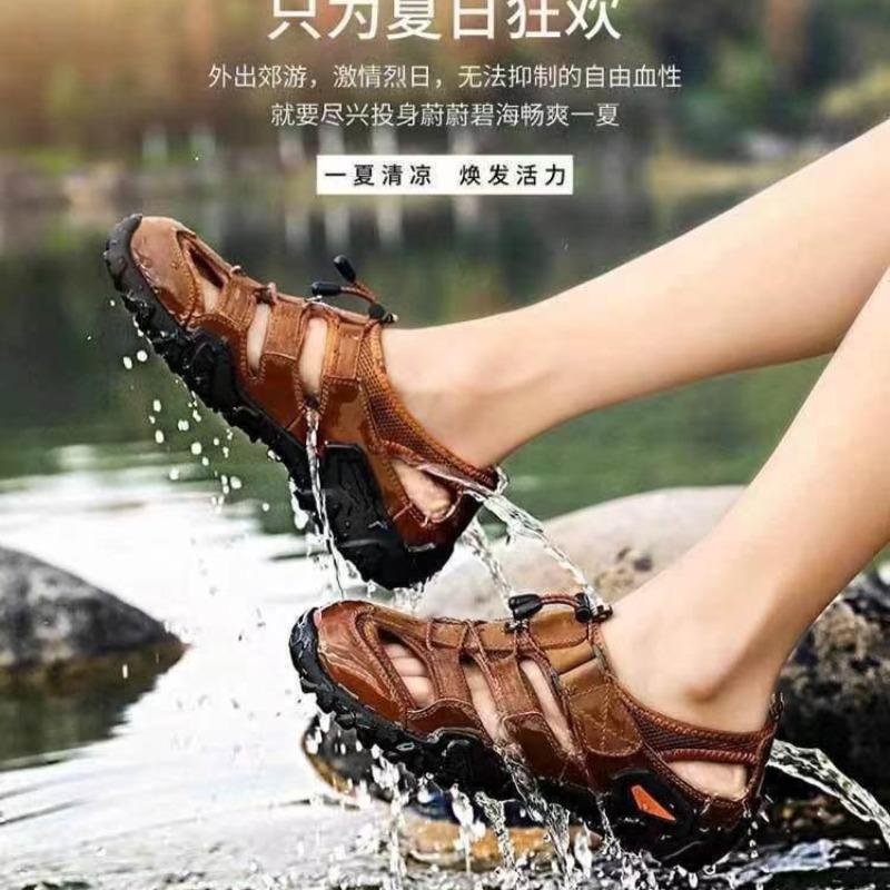 Men's Sandals 2025Summer Hollow Out Sandals Outdoor Anti Slip Climbing Shoe Casual Trekking Sandalias Beach Wading Shoes for Men