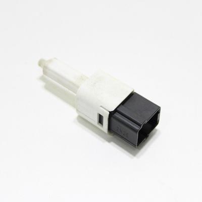 Aparate electrice pentru automobile – Întrerupătoare