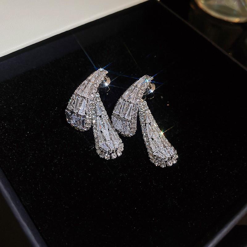 Diamond Inlaid Tassel Earrings - Silver Needle, High-End Court Style