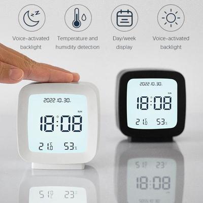 Digitaler Wecker, Nachttischuhr mit Nachtlicht, Temperatur- und Luftfeuchtigkeitsanzeige, Sprachsteuerung