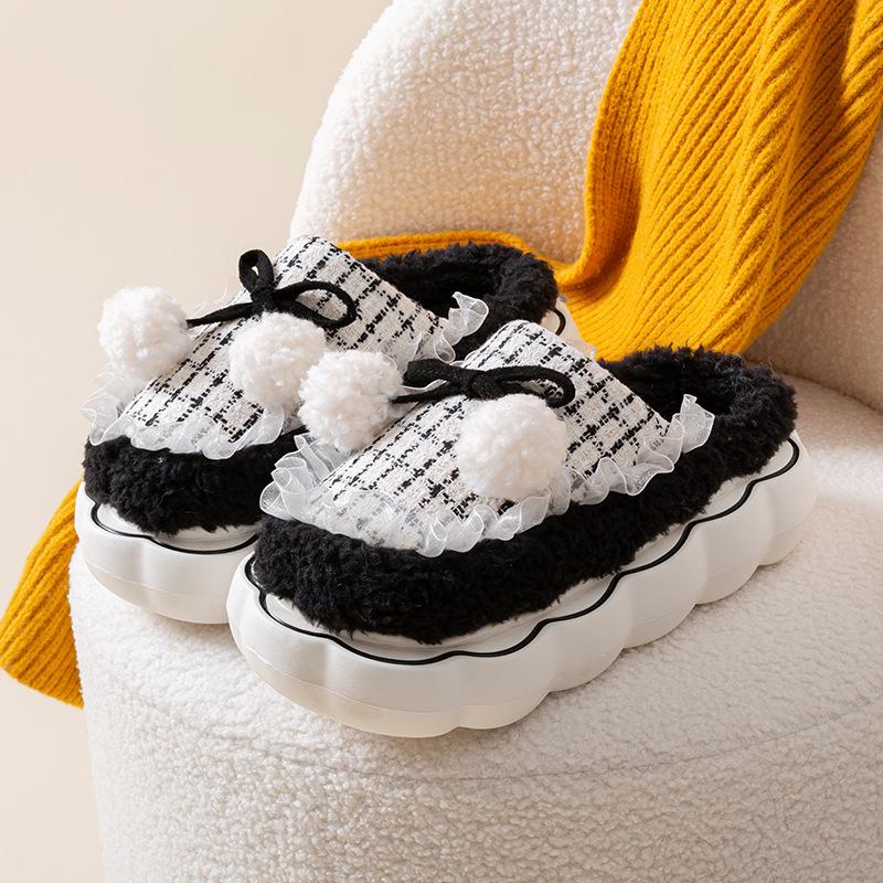 

Winter cotton slippers female cute princess thick bottom household home indoor non-slip warm cotton slippers male winter 36-37 [Suitable for 35-36 feet] білий