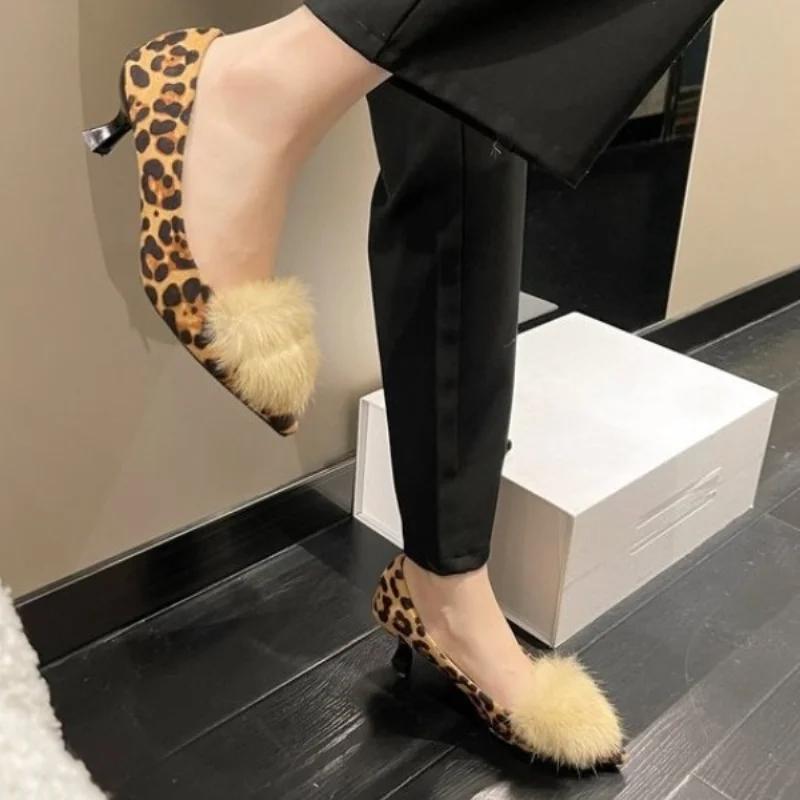 New Women's Pumps Faux Fur Boat Shoes Pointed Toe Med Heels Office Lady Shoes Black Slip On Thin Heels Dress Shoes Autumn