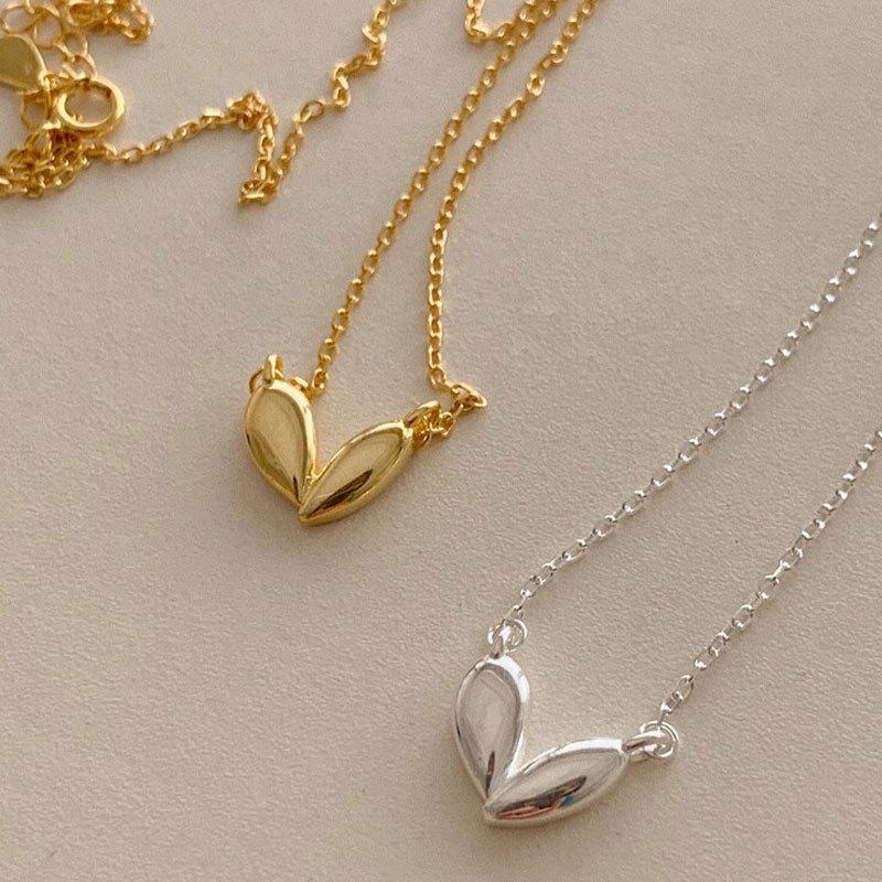 Korean Style Retro Small Heart Water Drop Necklace for Women - Creative & Elegant Clavicle Chain Jewelry