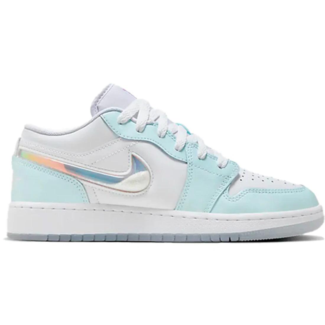 

Кросівки Jordan 1 Low SE Glacier Blue (GS)(HJ3481-491) 38.5