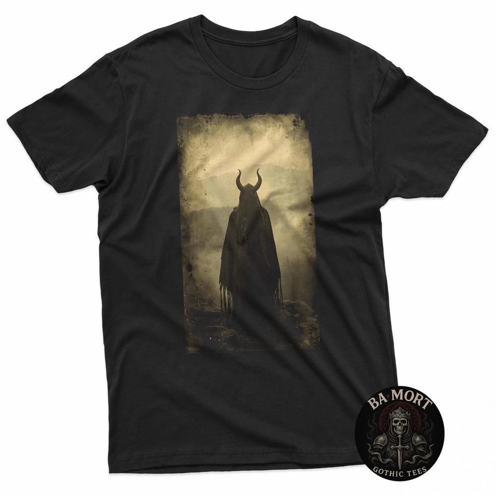 Vintage Gothic Cloaked Figure Dark Horror Aesthetic Art TShirt Unisex T-Shirt XXXL