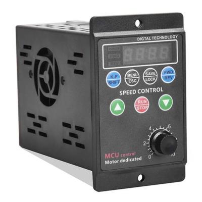 Convertitore di frequenza del driver del motore con ingresso monofase e uscita trifase con display digitale a tubo a quattro cifre 100 * 61 * 143 mm
