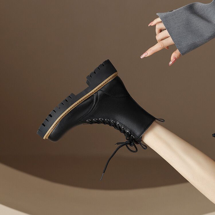Niche comfortable platform Martin boots children's casual fashion versatile round head short boots children's 2025 autumn and winter new