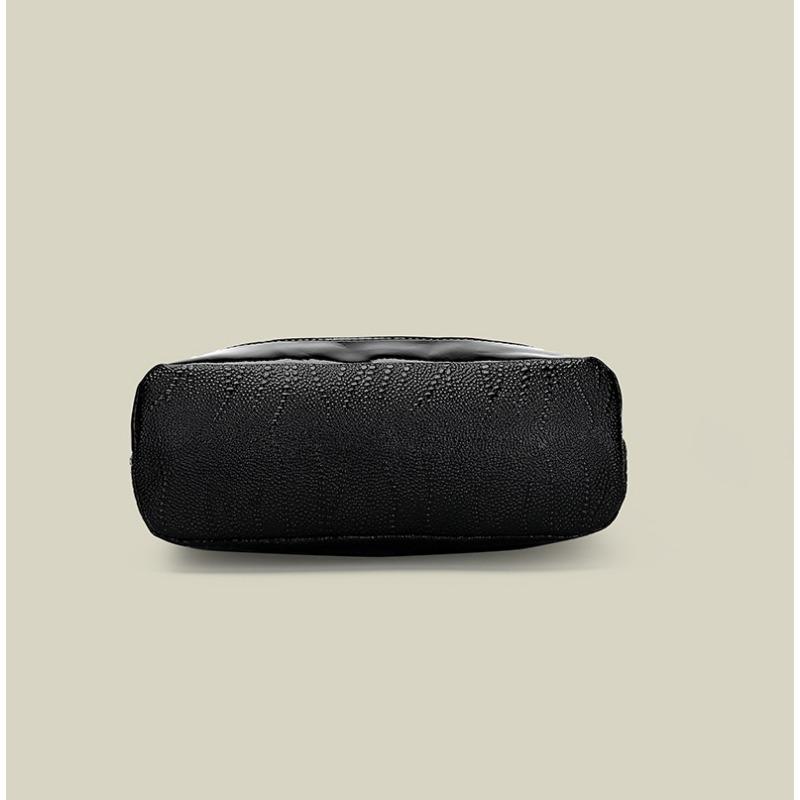 Large Capacity Commuting Minimalist Crossbody Bag