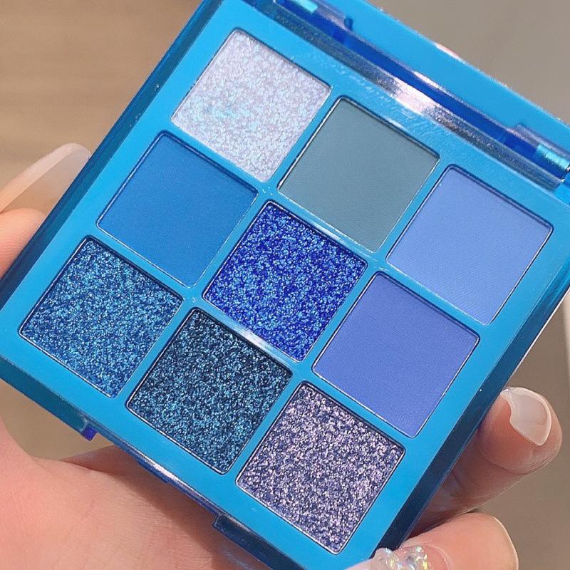 

Палетка теней для век Insfany Raspberry Purple: Девятицветное хайлайтирование для придания формы глазам с поляризующим бриллиантовым финишем