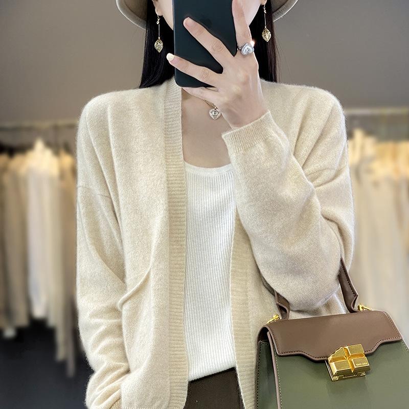 

V-neck Buckle-free Knitted Belt Pocket Design Small Cardigan Women s Autumn Casual Long-sleeved Jacket Casual Simple Outer S