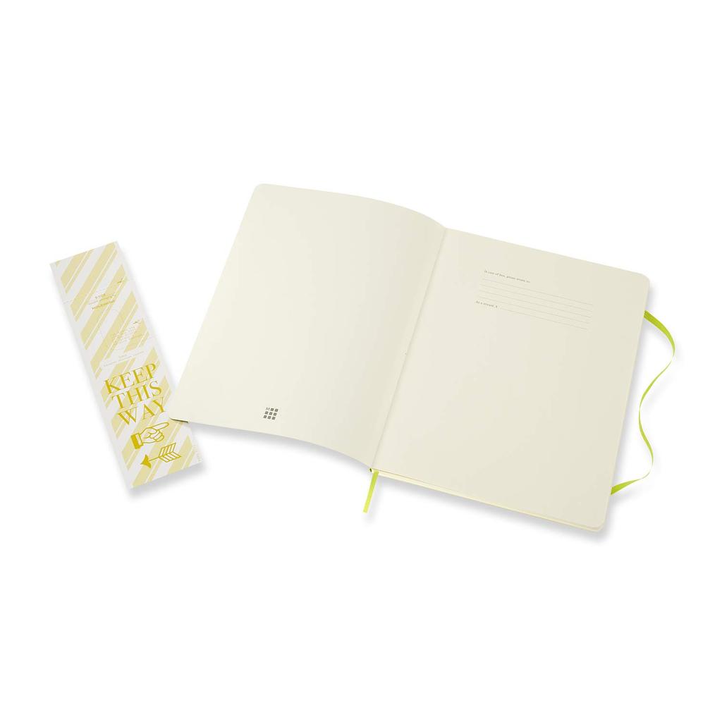 Moleskine Notebook Classic Notebook Soft Cover Plain XL Size wide x 25cm Lemon Green QP623C2 (19cm long)
