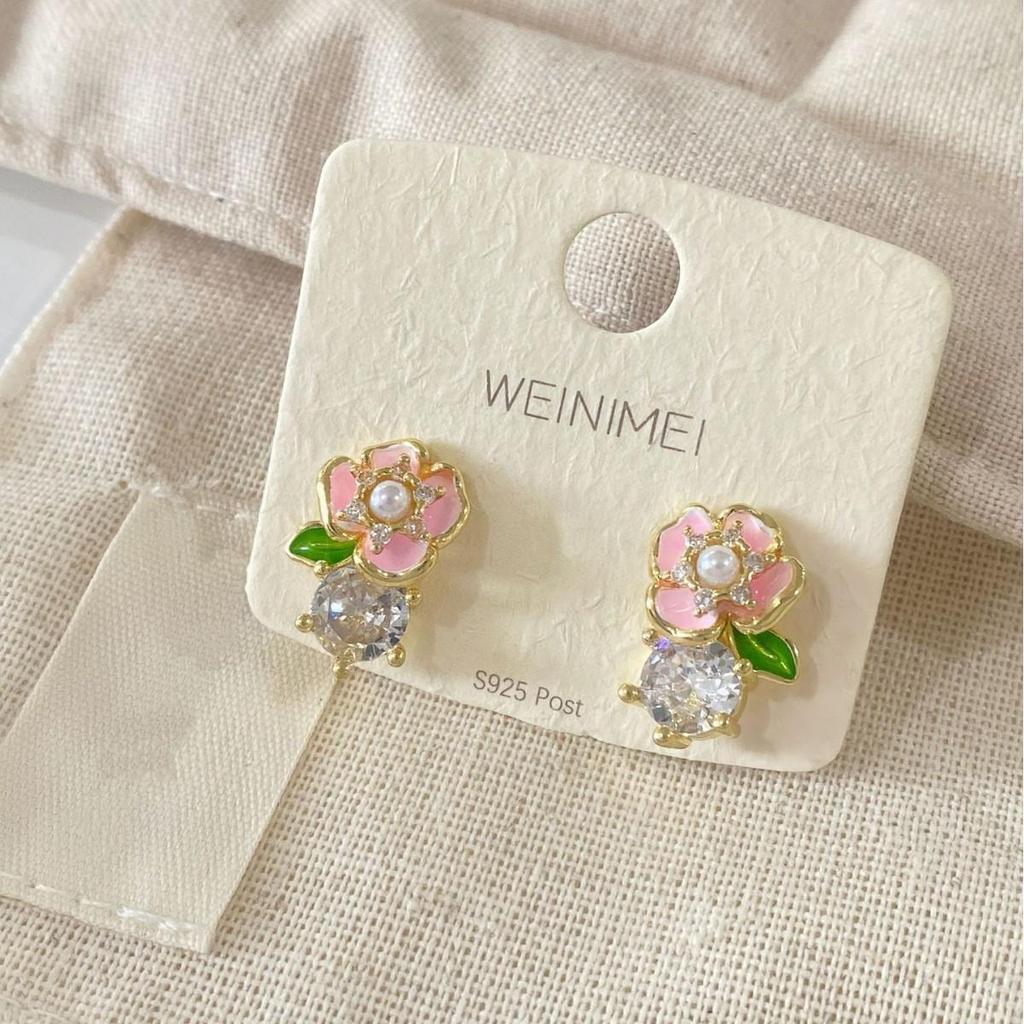 Elegant Forest-Style Zircon Pink Flower Stud Earrings: Delicate, Small, Exquisite, High-End Niche Design.