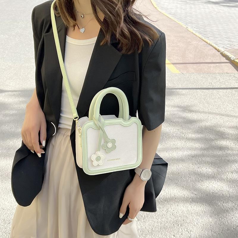 Spring and summer new popular women's handbag bag contrasting color messenger bag sweet flower shoulder bag
