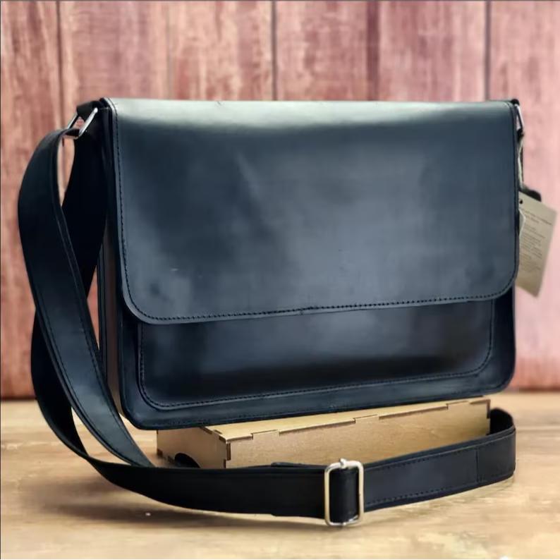 Personalized Black Leather Messenger Bag | Handcrafted Men’s Leather Bag | Elegant Business Laptop Case | Cozy Business Case | Leather Case