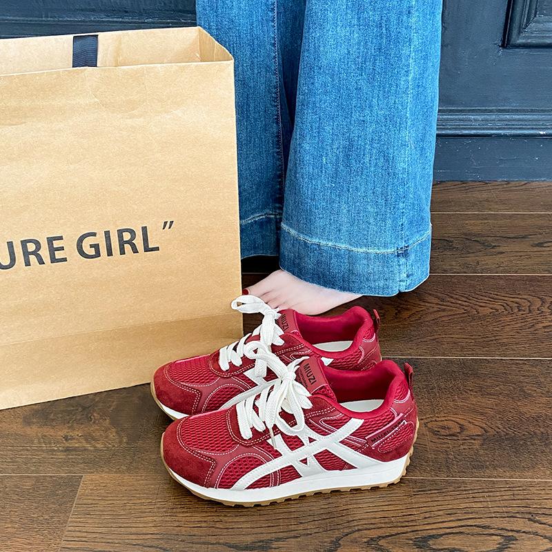 Lightweight soft-soled breathable sports shoes women's spring and summer popular Forrest Gump shoes are not tired of feet versatile casual shoes run