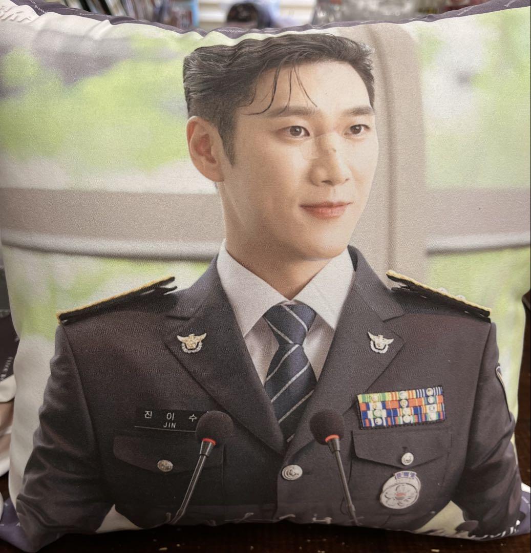 

[Б/У] Подушка Ан Бохёна 40 см