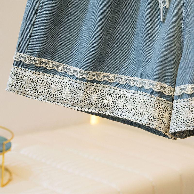 Plus Size Women's Lace Trim Denim Shorts - Loose Wide Leg Casual Capris