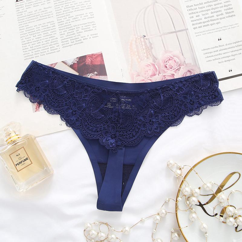 Women Floral Hollow Out Lace Panty Women's Sexy Lace Panties Low-Waist Briefs Sexy Perspective Intimate Female Underpants