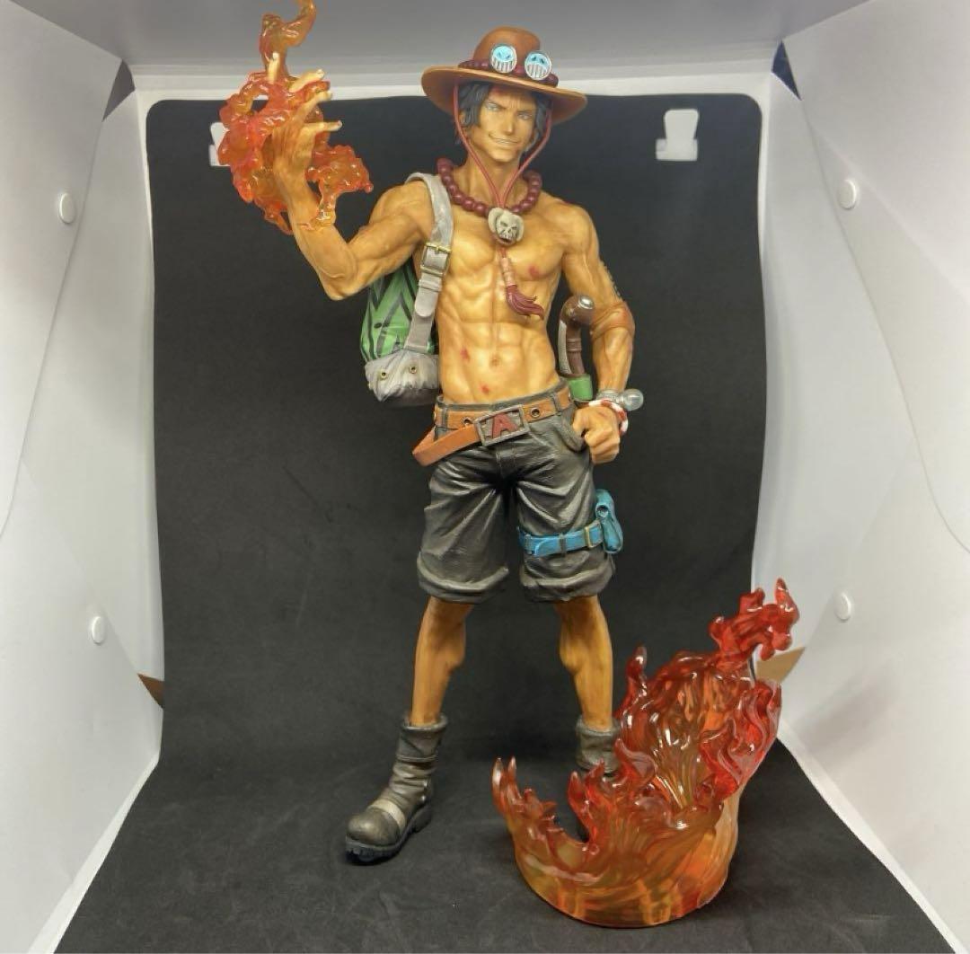 

[USED] One Piece Figure Ace