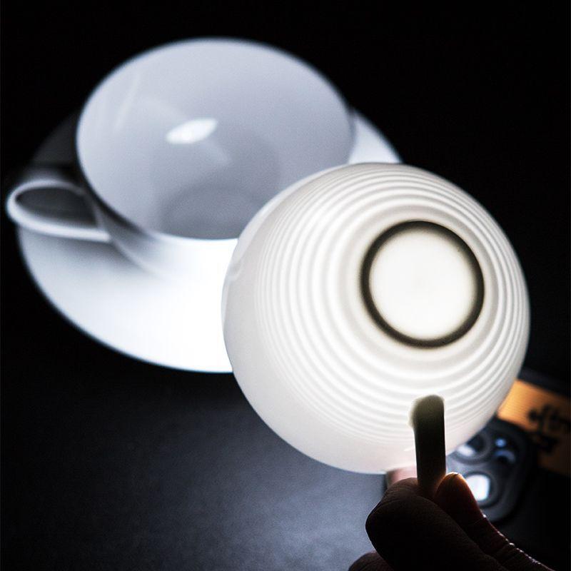 Bone china coffee cup and saucer set, high-end exquisite English-Italian latte latte flower cup, pure white markup cup.