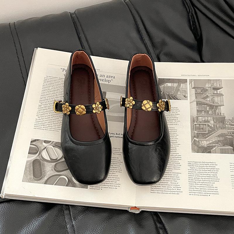 One Word with Mary Jane Shoes Women's Fashion Versatile Retro Shallow Mouth Summer 2025 New Square Head Ballet Shoes
