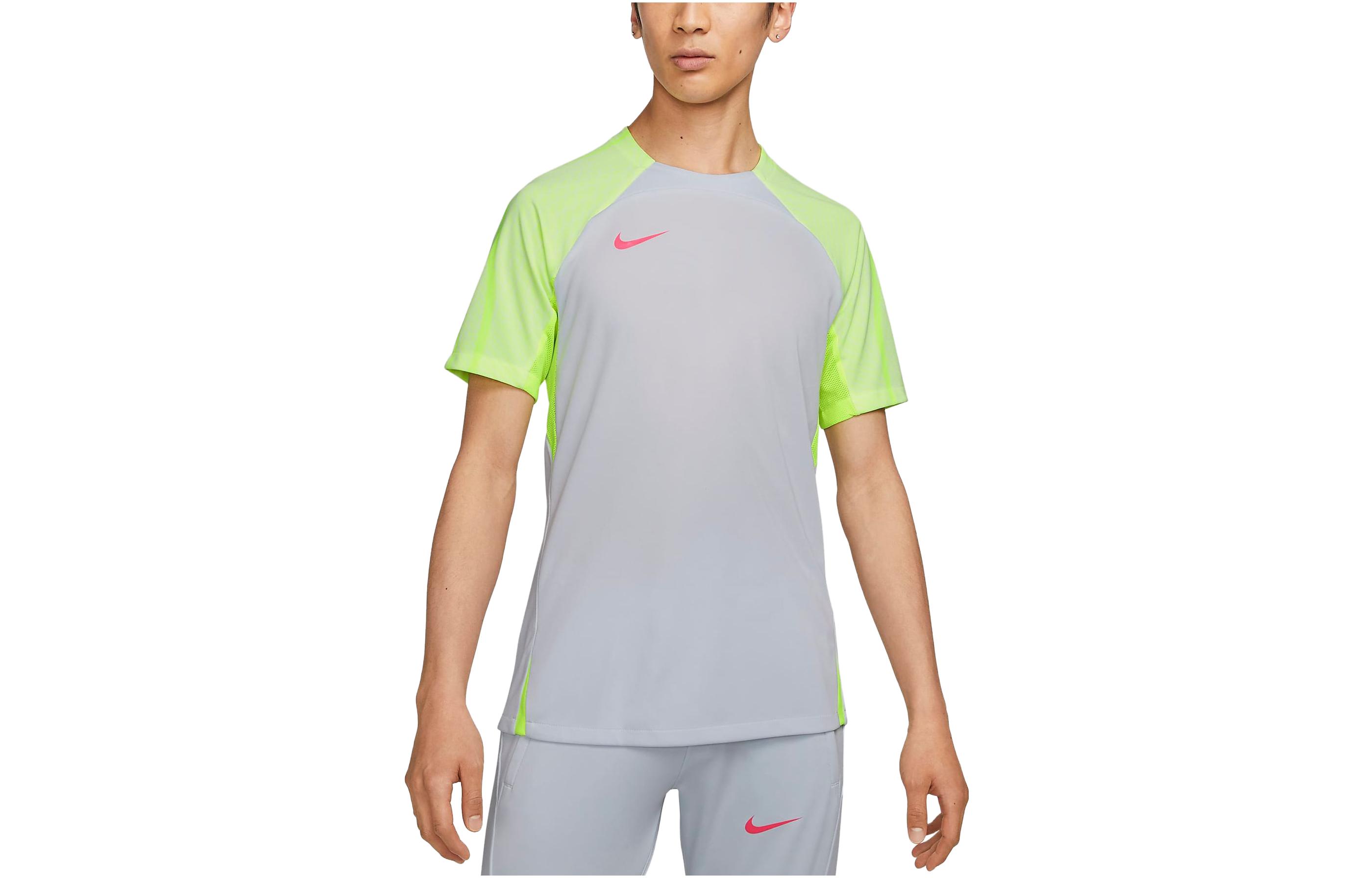 Nike T-krekli Vīriešu Zaļi Apaļa kakla