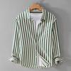 Frühlings- und Herbst-Herren-Langarmshirts mit Streifen sind trendy, bequem, vielseitig und einfach. Hemden für junge Männer.
