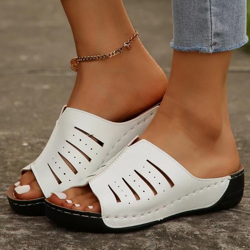 Sommer Keilabsatz Dicksohlige Damen Schuhe Ein-Fuß Ausgehöhlte Lässige Damen Sandalen