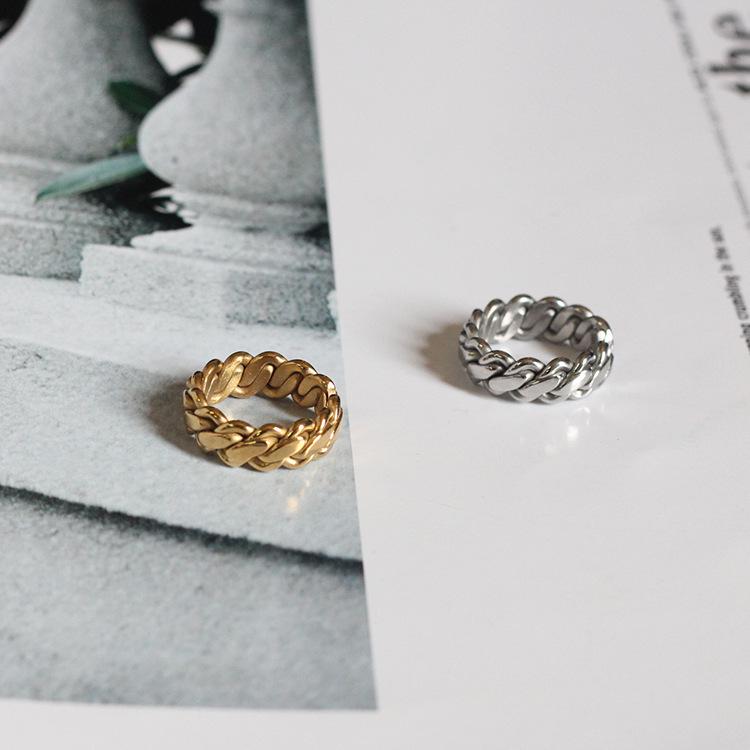 

Retro European & American Couple s Three-Line Twist Open Ring for Men and Women