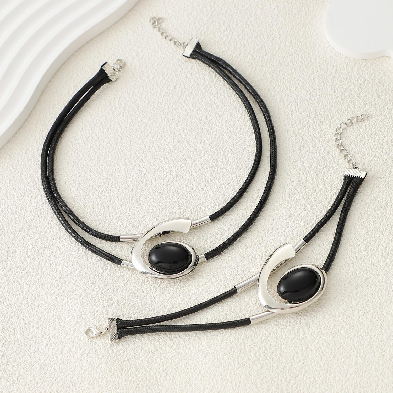 

Spiral Snail Acrylic Jewelry Ladies Necklace Bracelet Set срібний