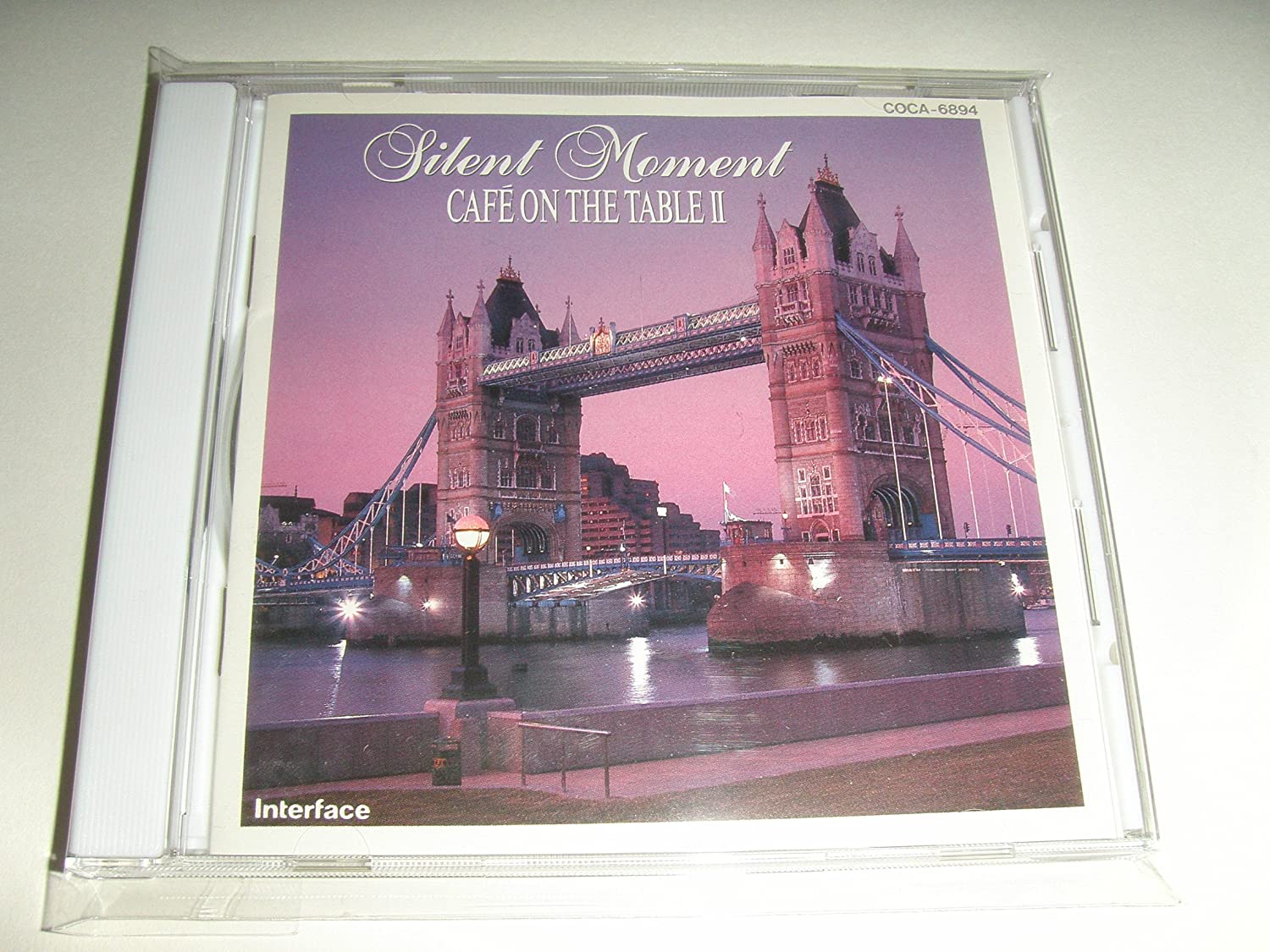 

CD CAFE ON THE TABLE - Silent Moment COCA6894 COLUMBIA Japan ObiPop Used
