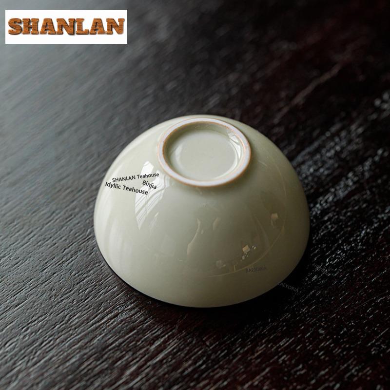HOYIHM 2pc/lot Honey-glazed Teacup Creative Tea Bowl Jug Tea-tasting Smelling Cup Chazhan Master Cups Ceremony Decoration 35ml