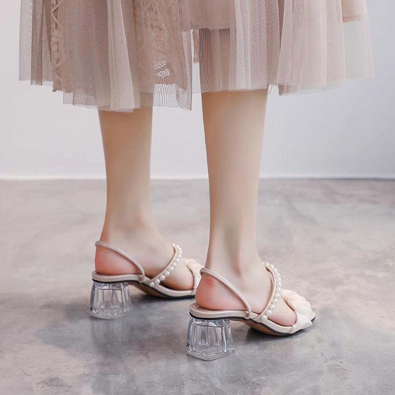 Cool Slippers Female 2025 New Summer Medium Heel Thick Heel French Versatile Outer Wear Fairy Wind Pearl Two Wear Sandals