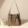Fashion women's bags, bucket bags, new leather women's bags, shoulder bags, simple commuter tote bags, large-capacity women's bags.