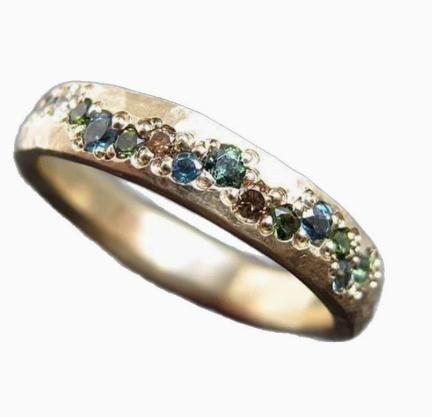 

Elegant and unique colored ring with colored zircon, size One Size