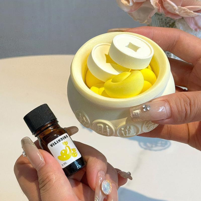 New Year Lucky Cat Plaster Aroma Diffuser - God of Wealth Figurine Fragrance Gift