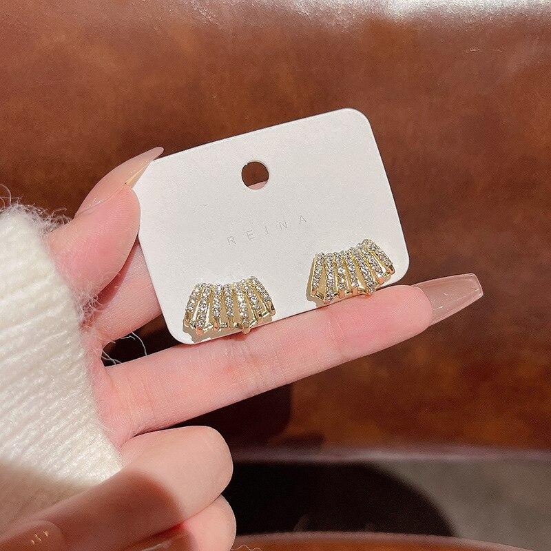 Trendy Gold Color Zircon Small Earrings For Woman Fashion Korean Minimalist Party Sexy Unusual Party Crystal Zircon