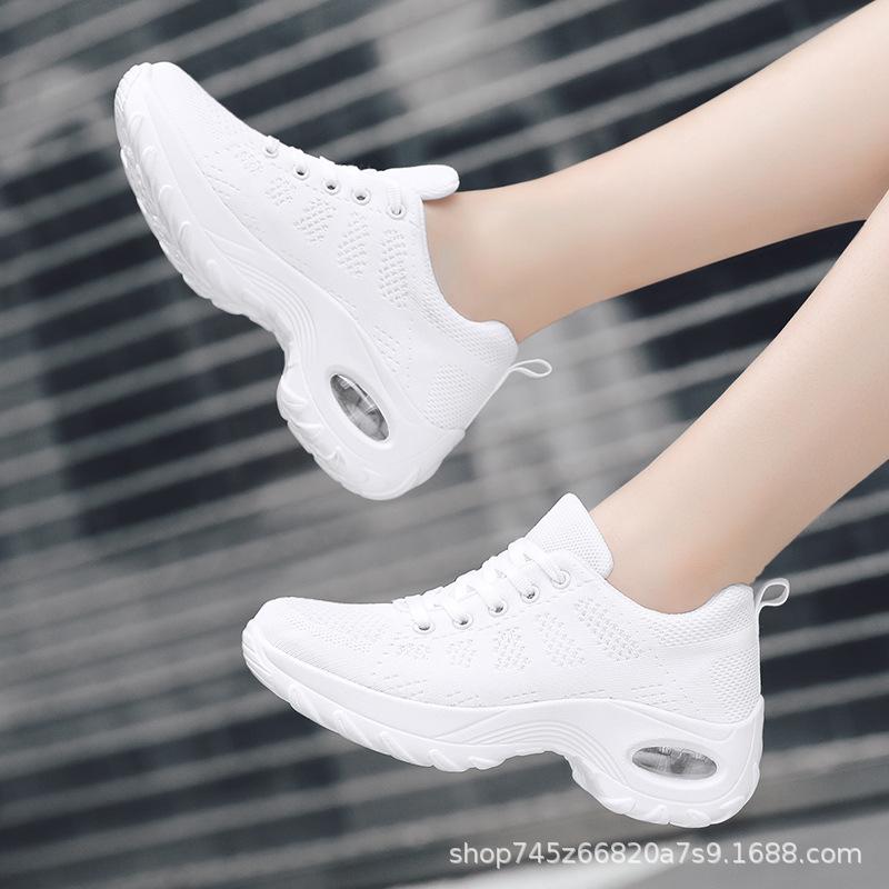 

White new square dance shoes women s shoes soft-soled middle-heeled sports dance shoes, not tired dancing shoes, dancing ghost shoes 35