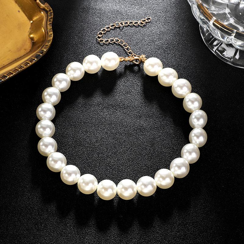 Collier de perles, Chaîne de cou simple et tendance, Chaîne de clavicule multi-tailles, Chaîne de cou style célébrité douce et rétro.