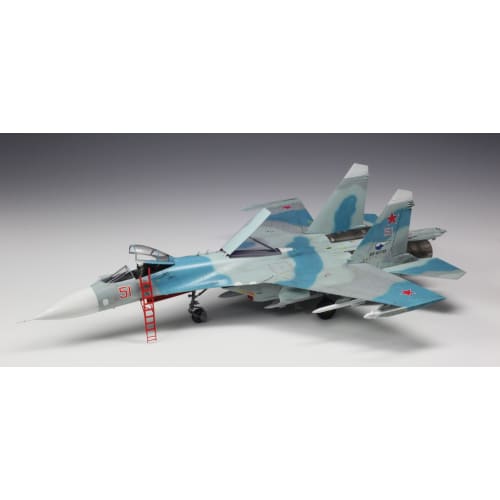 PLATZ 1/72 Scale Su-27SM Flanker B Plastic Model AE-2