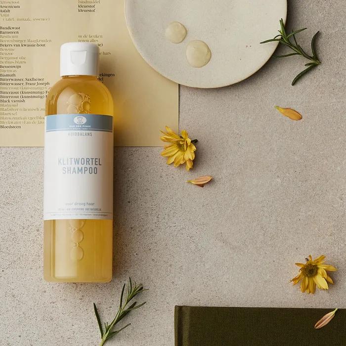 

Шампунь для интенсивного ухода с корнем лопуха 200 мл