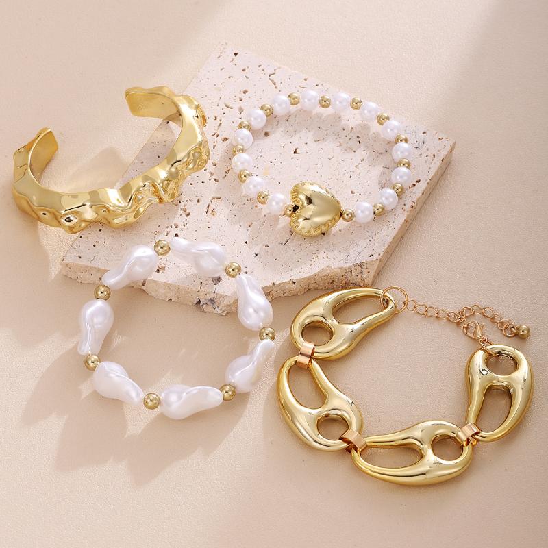 Liquid Metal Geometric Bracelets Set For Women Irregular Imitation Pearls Heart Beaded Bracelets Party Jewelry Gifts