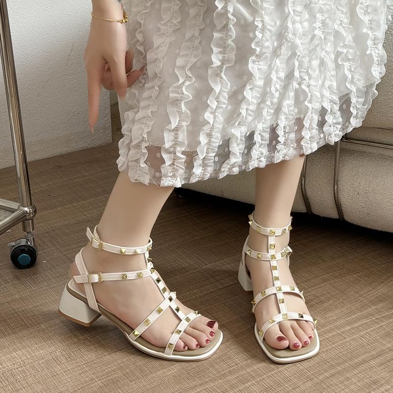 Fashion Summer New Coarse Heel Shoes Women's Fashion Square Head Open-toe Hollow-holed Rivet Anti-slip Wear-resistant High Heels