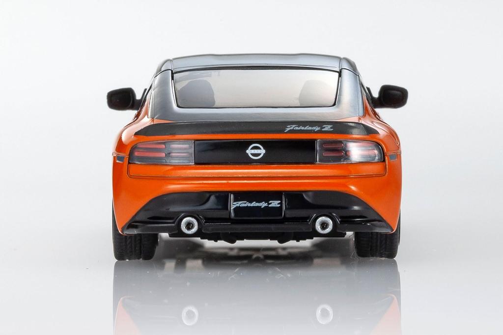 KYOSHO MINI CAR & BOOK No.15 1/64 Scale Nissan Fairlady Z Customized Orange Finished Product
