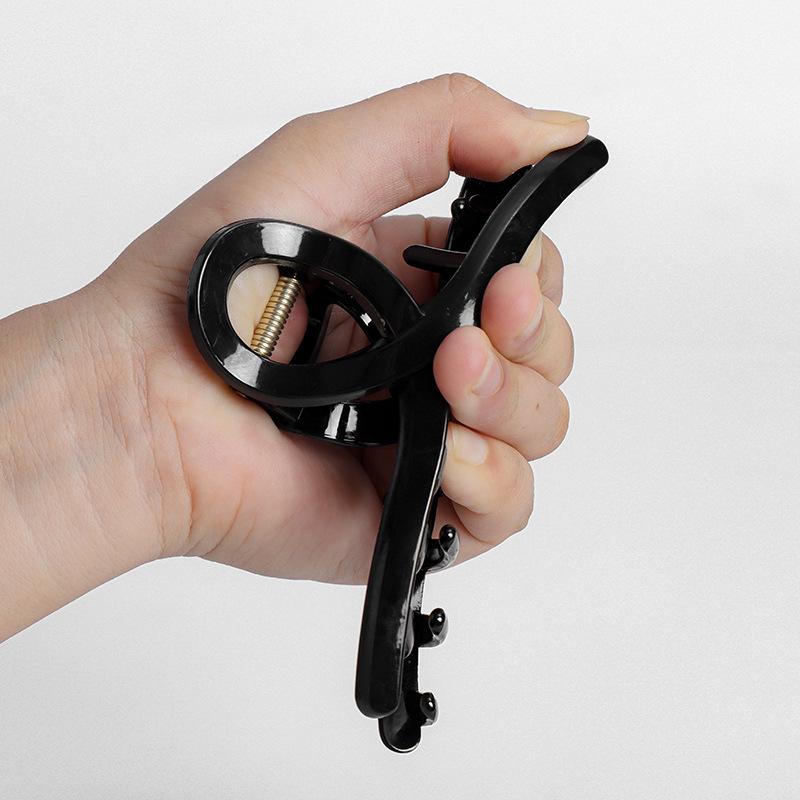 Silicone Anti-Collision Shark Hair Clip - Durable, Non-Slip, Head Protection