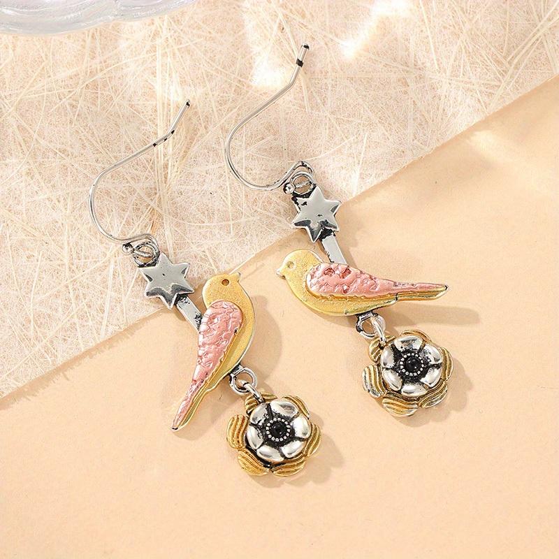 Vintage Exquisite Hand Carved Bird Flower Pattern Dangle Earrings Women's Creative Vacation Banquet Jewelry Accessories